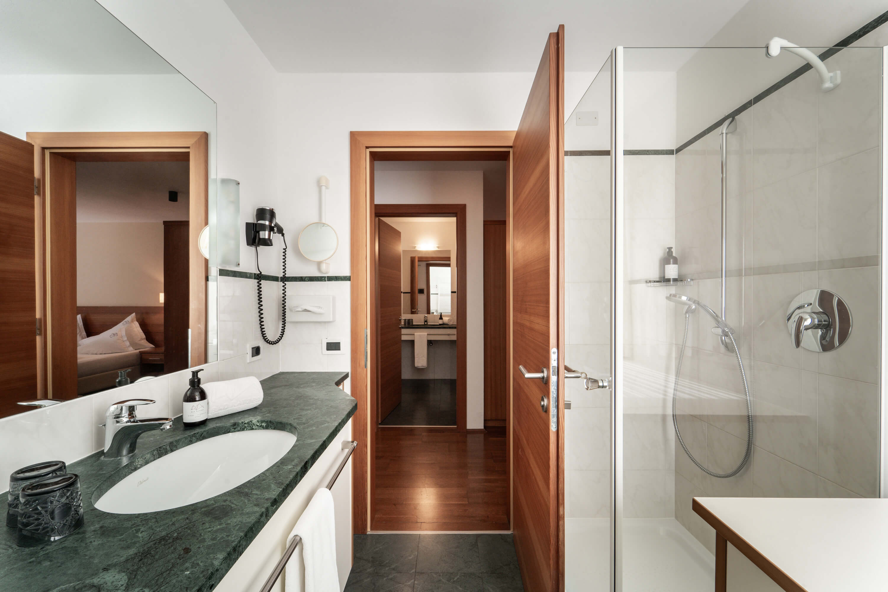 Family suite "Bad Ratzes"