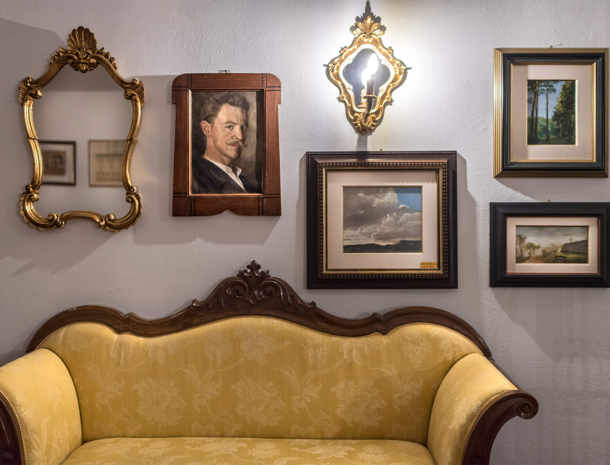 Vecchi quadri e cornici