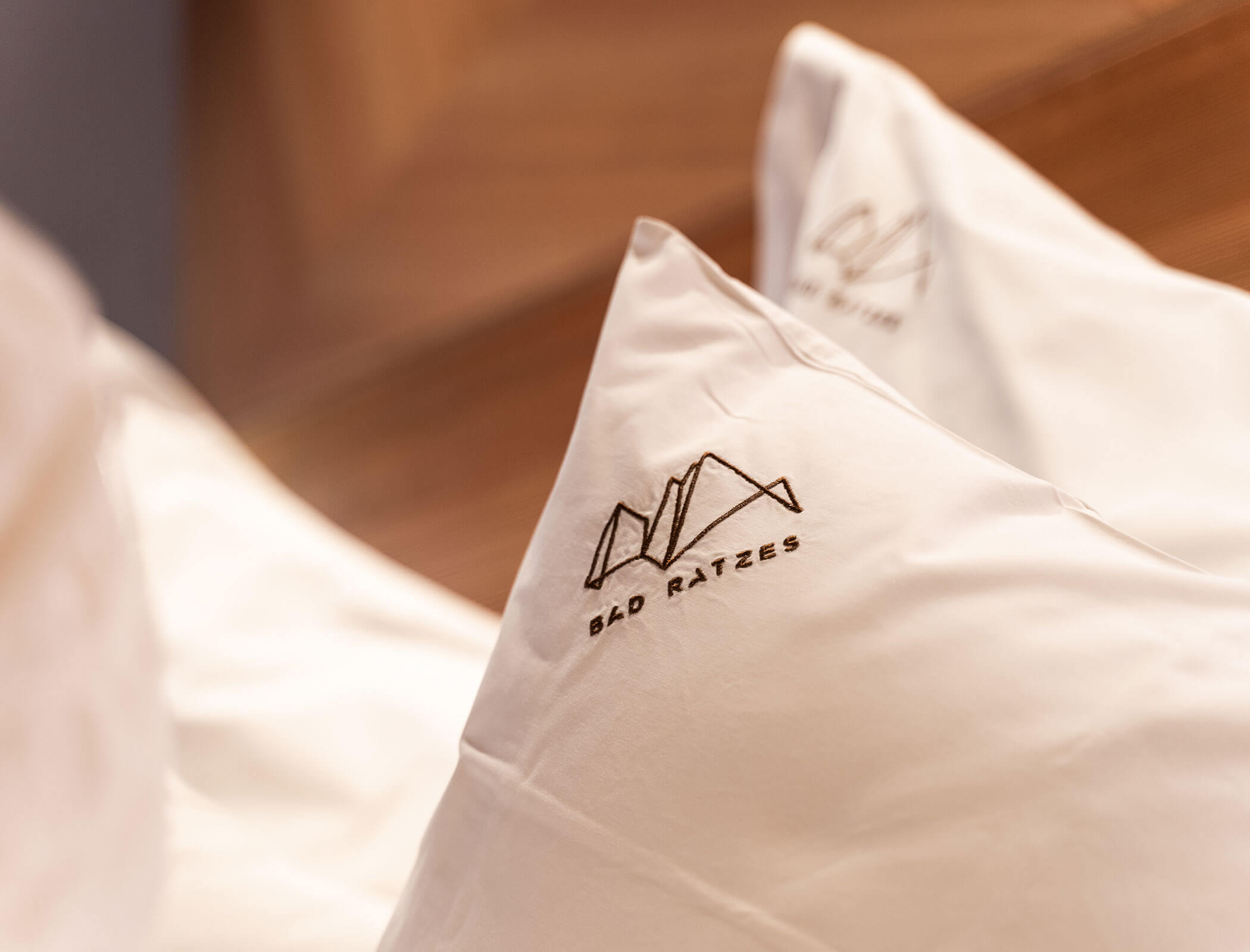 Cuscini bianchi con il logo Bad Ratzes - Bad Ratzes
