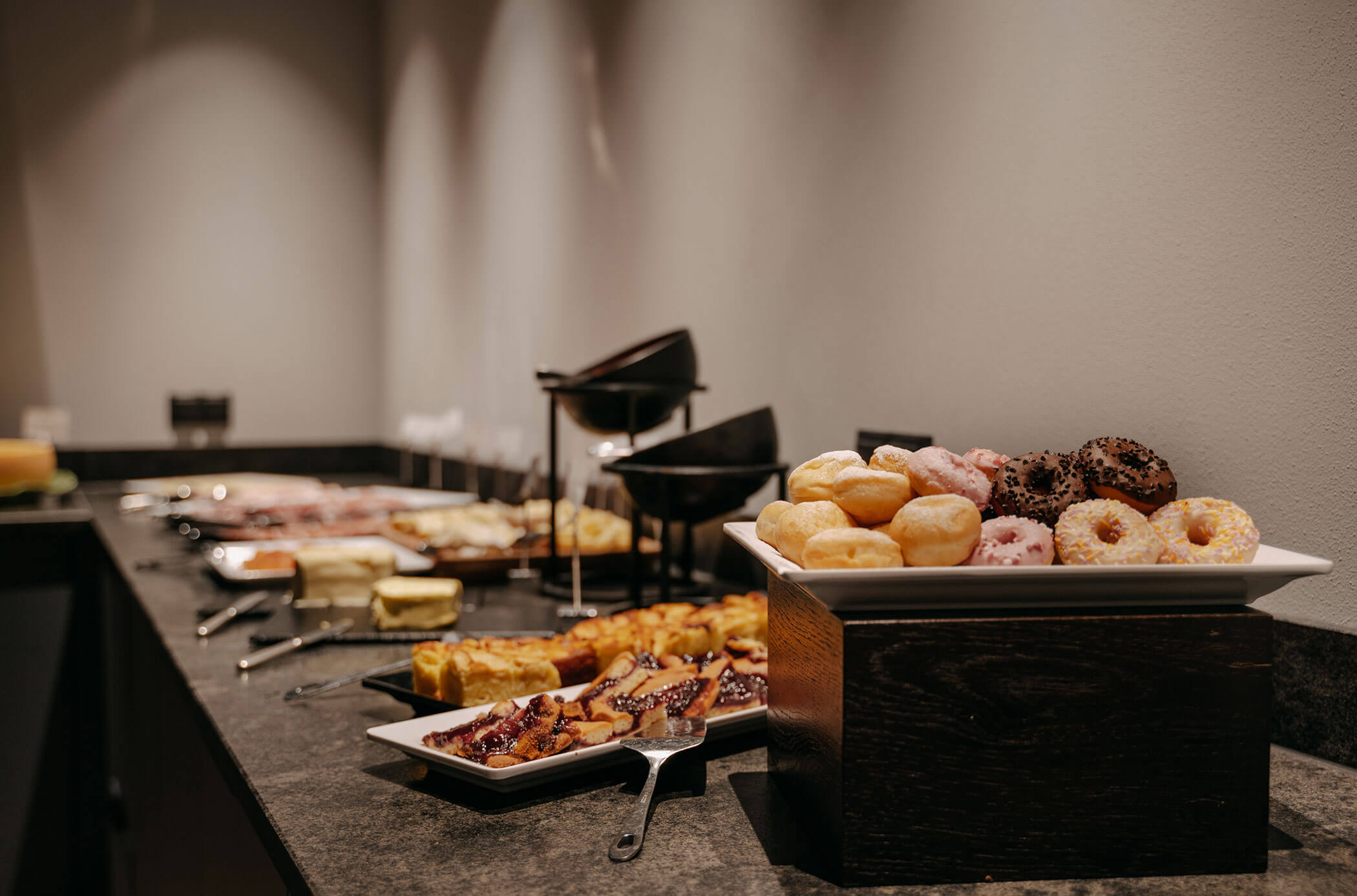 Colazione a buffet con torte e pasticcini - Bad Ratzes
